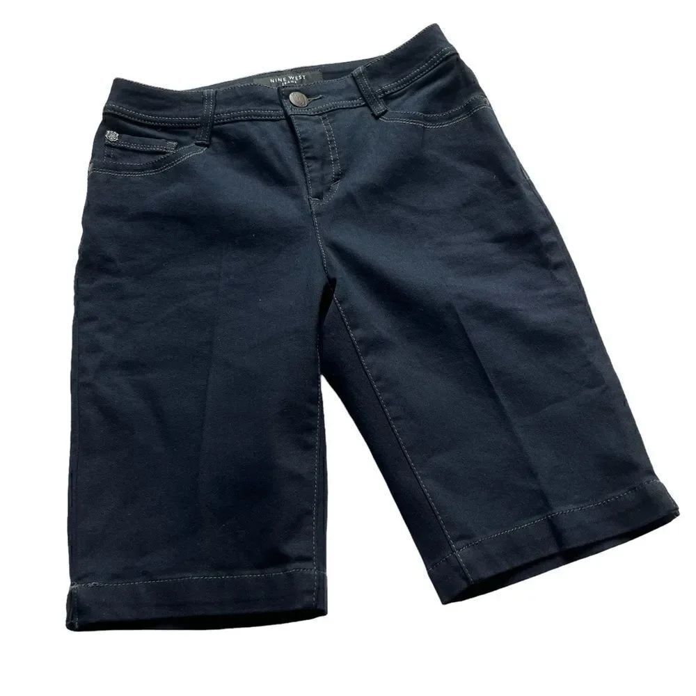 Nine West Bermuda shorts dark blue stretchy Missy Size 4
